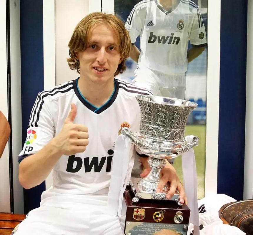 沈阳日报：新阵三线低迷无缘八强 辽篮别把“阵痛”拖成“长痛”