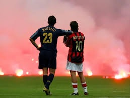 扑克中心理因素解析（扑克中的心理博弈剖析）